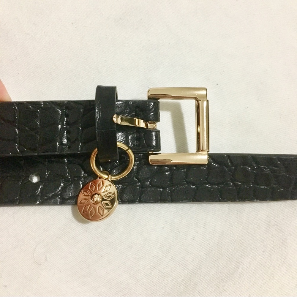 BLACK/GOLD BELT ☀️ faux leather